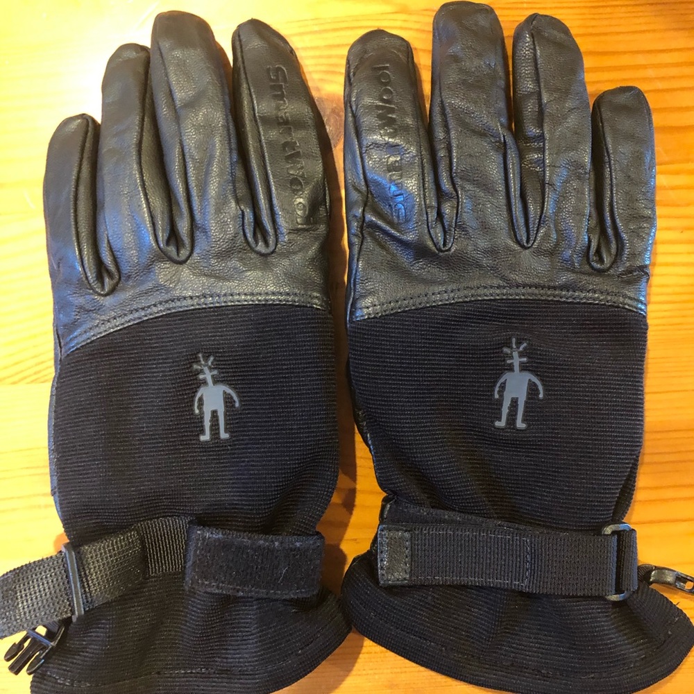Women’s/Men’s Black Leather Smartwool Gloves